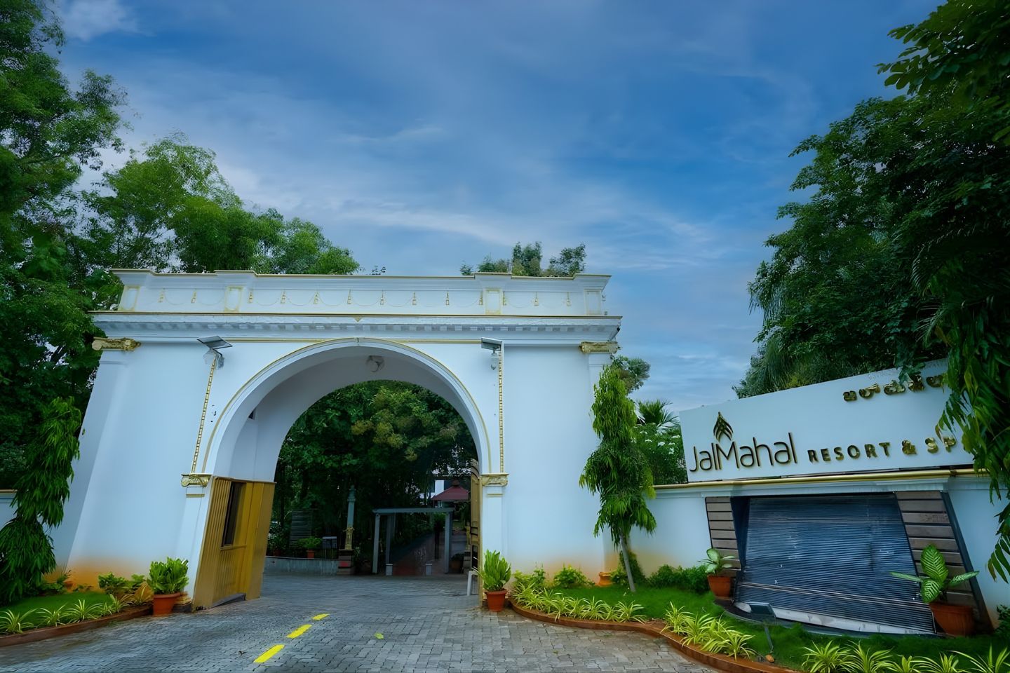 Jal Mahal Resort and Spa