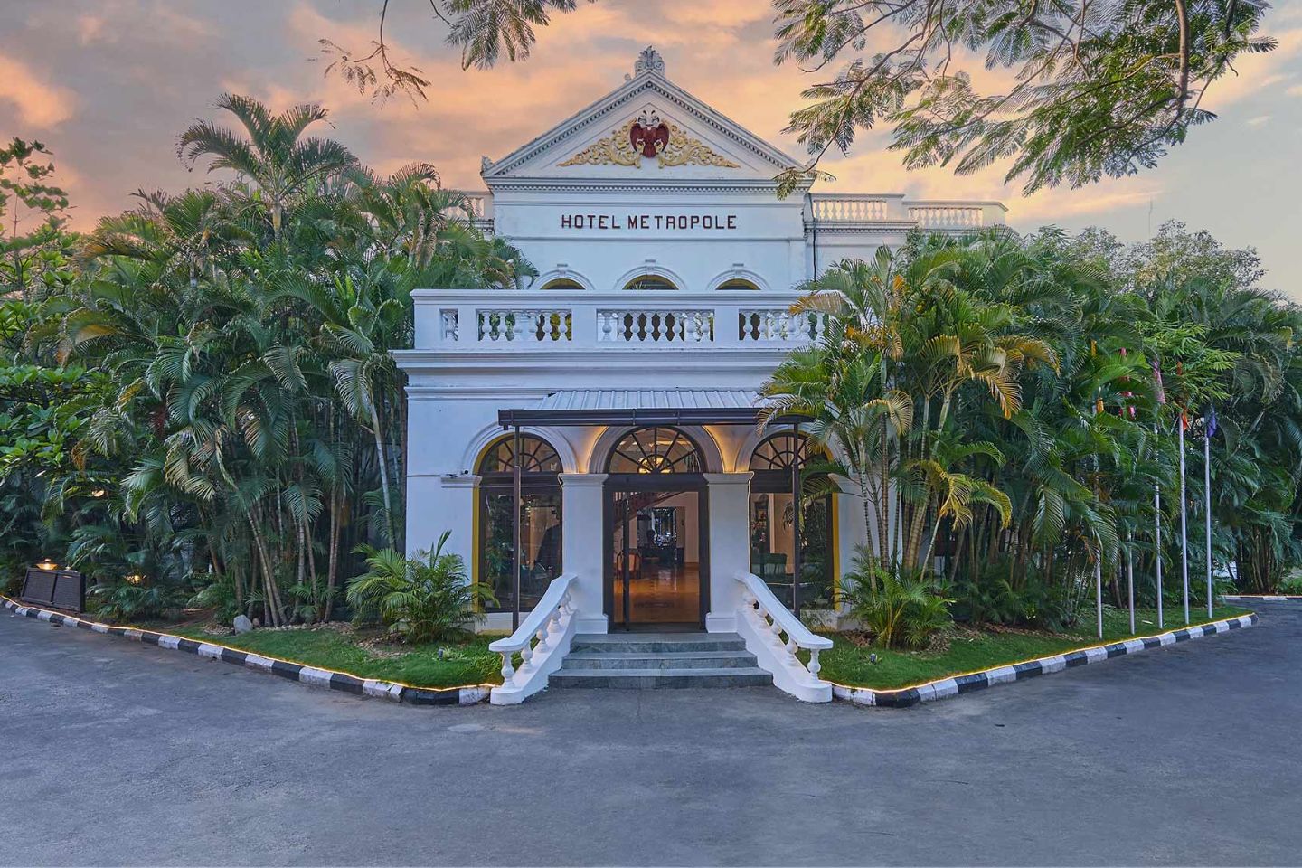 Royal Orchid Metropole